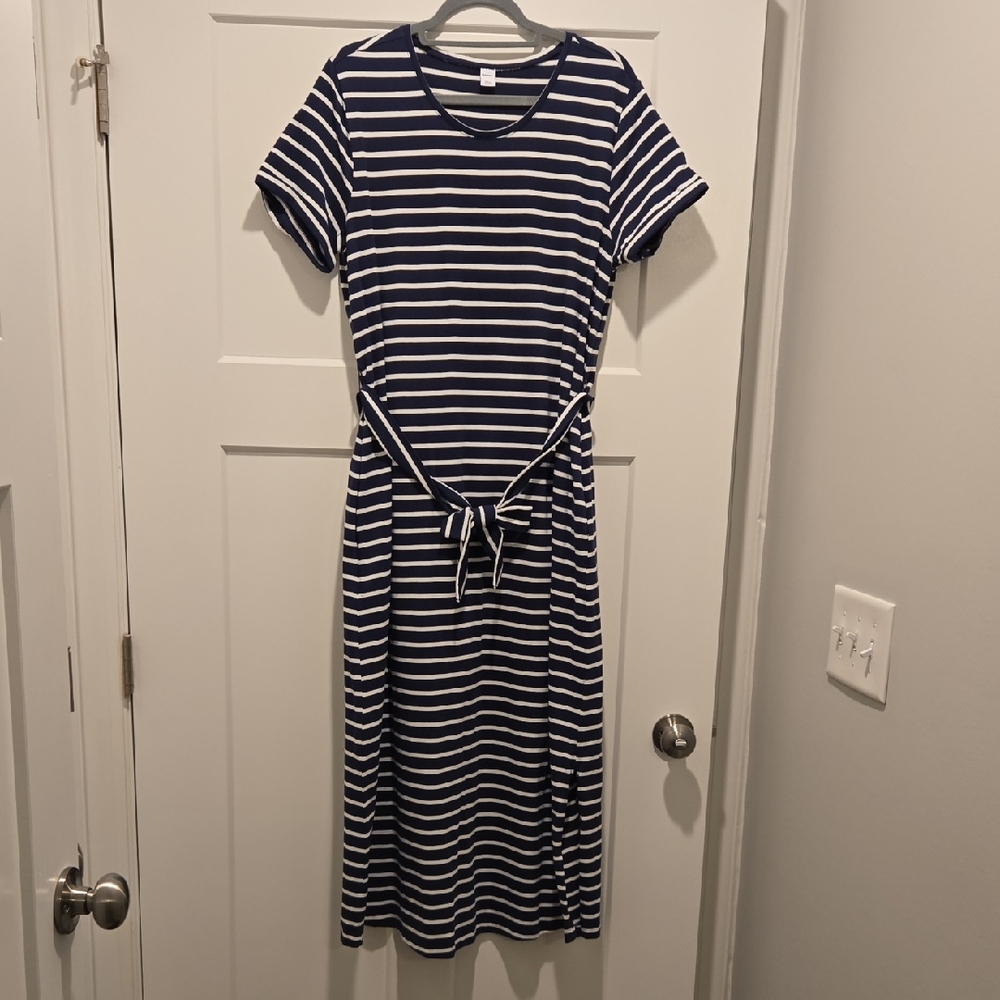 Old NAVY Navy and White Striped Dress